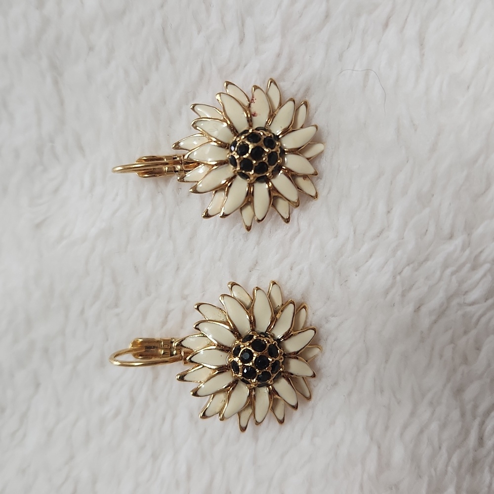 Kate Spade flower dangle earrings costume jewelry